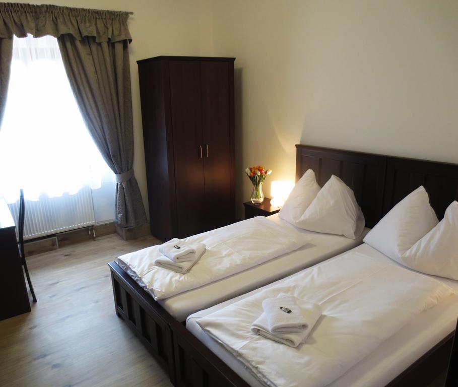 Hotel Hubertus Valtice Camera foto